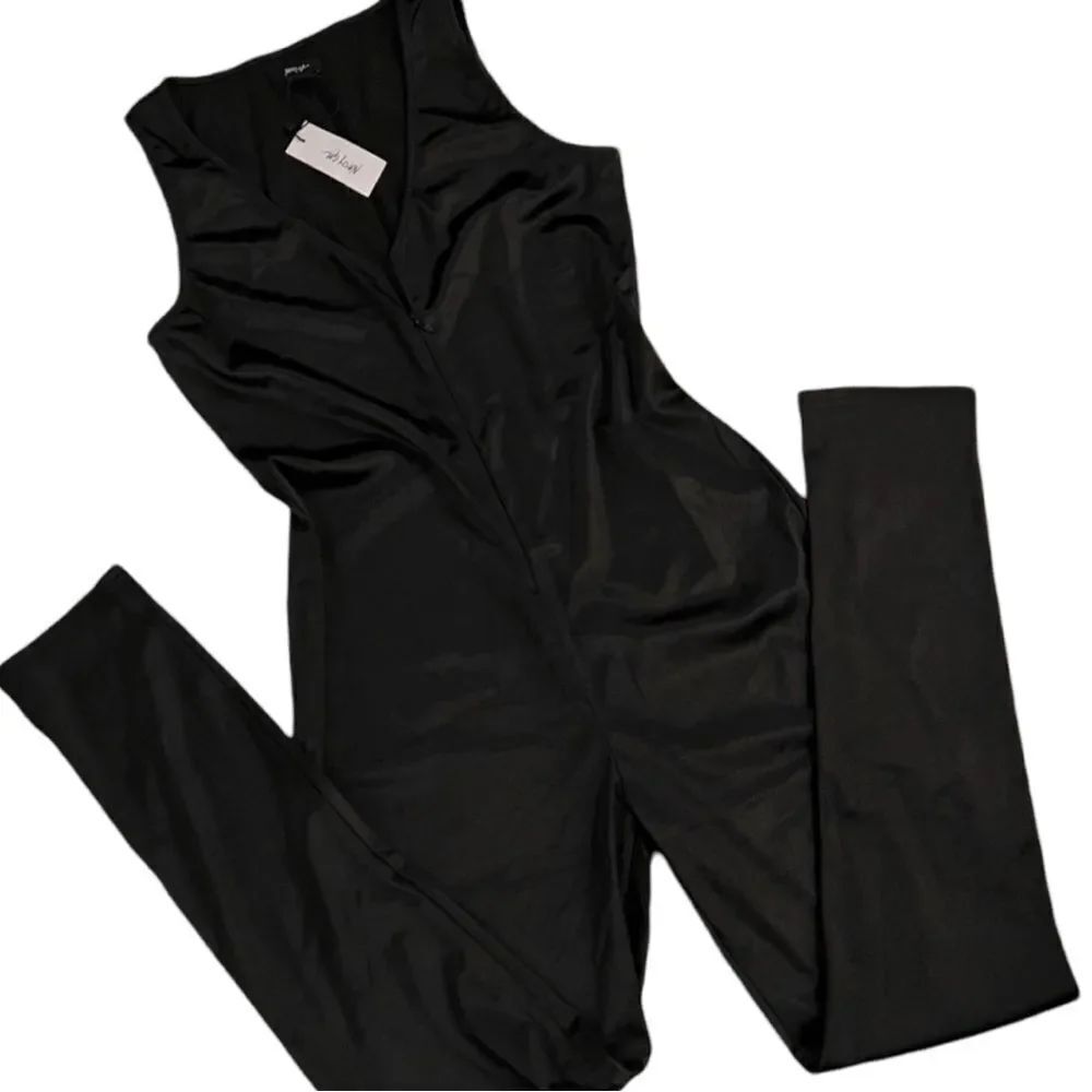 NWT Nasty Gal Slinky Bond Girl Black Zip Front One Piece Catsuit Jumpsuit